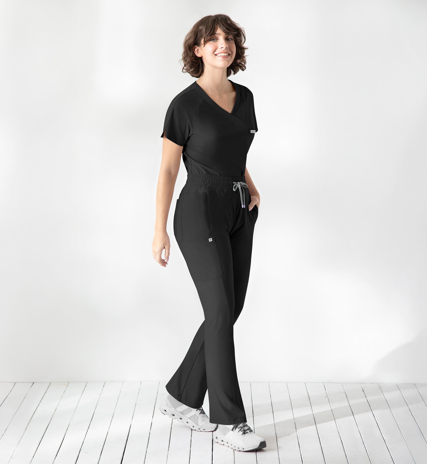 Embrace 2502 Luna Tuckable Y-Neck Top Black