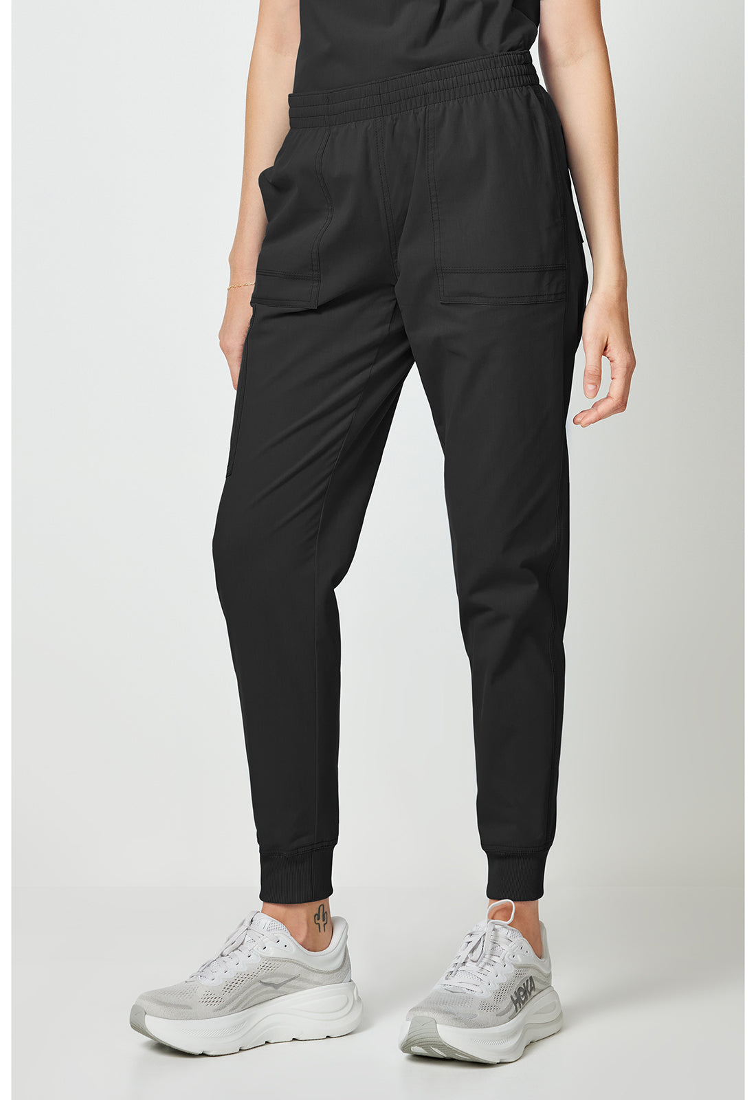 Forge DK275 Women's Mide Rise Cargo Scrub Joggers Black