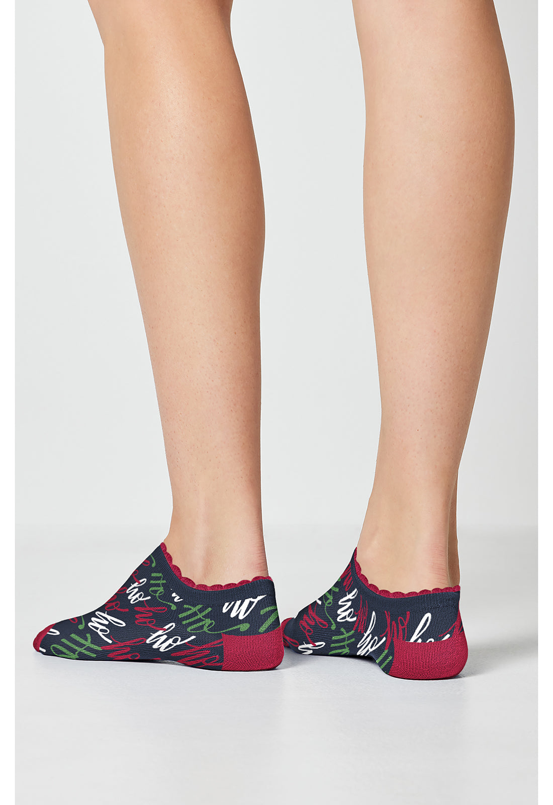 Cherokee Legwear HOLIDAYCHEER Women's 4-3 Pair packs of Ankle Socks Ho Ho Ho