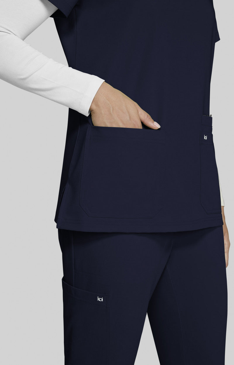 Next Gen 1019 Hustle and Heart Top Navy