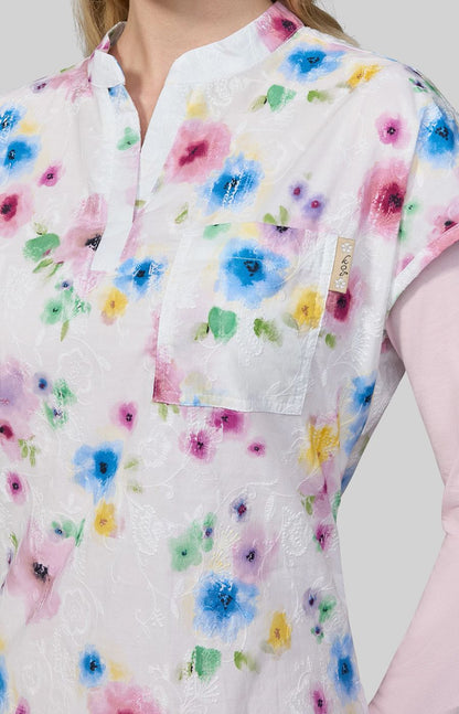 Classics Ari Women's 1-Pocket Print Scrub Top Big Blooms Embroidery