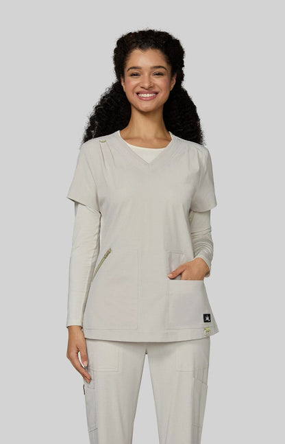 Solis x koi Sari Women's 4-Pocket Scrub Top Bone