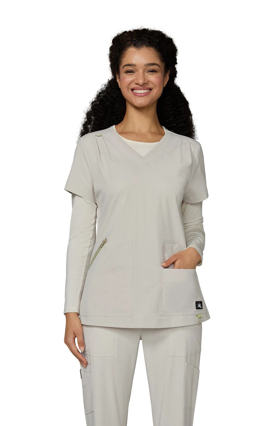 Solis x koi Sari Women's 4-Pocket Scrub Top Bone