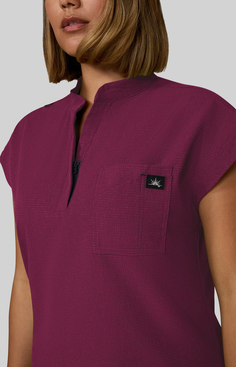 Solis 1131 Catrin Top Wine