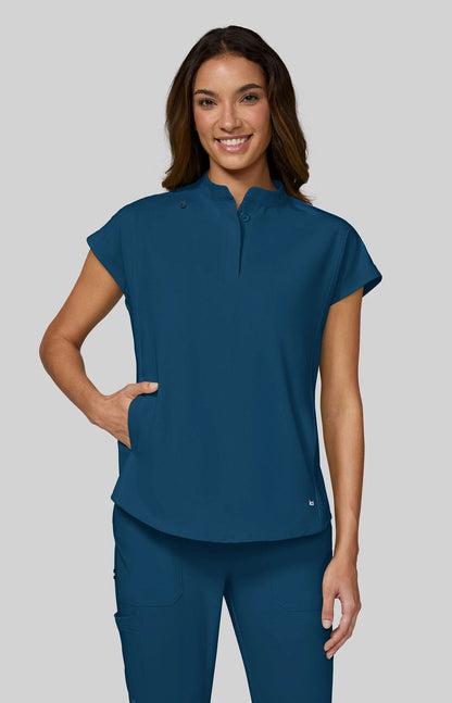 Next Gen Superhuman Women’s 2-Pocket Scrub Top Caribbean Blue