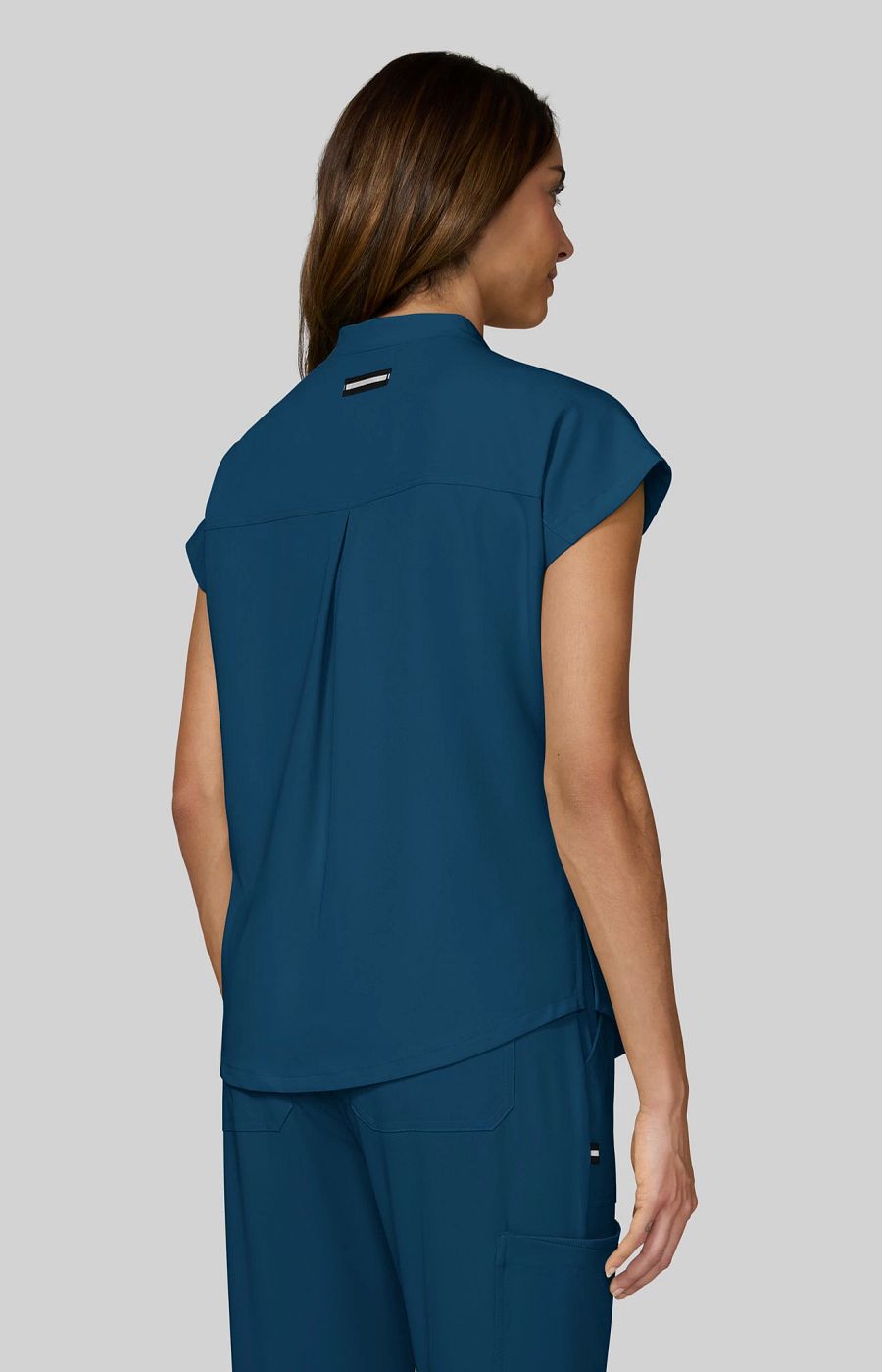 Next Gen Superhuman Women’s 2-Pocket Scrub Top Caribbean Blue