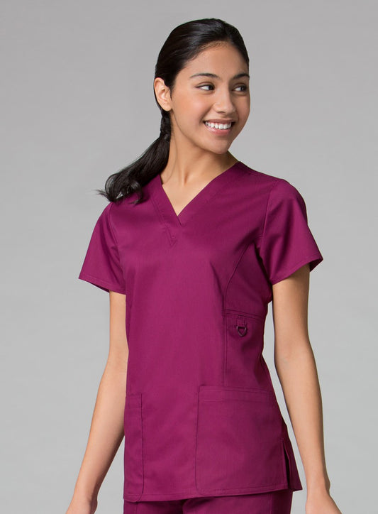 EON 1708 Women’s Multi-Pocket V-neck Top Wine