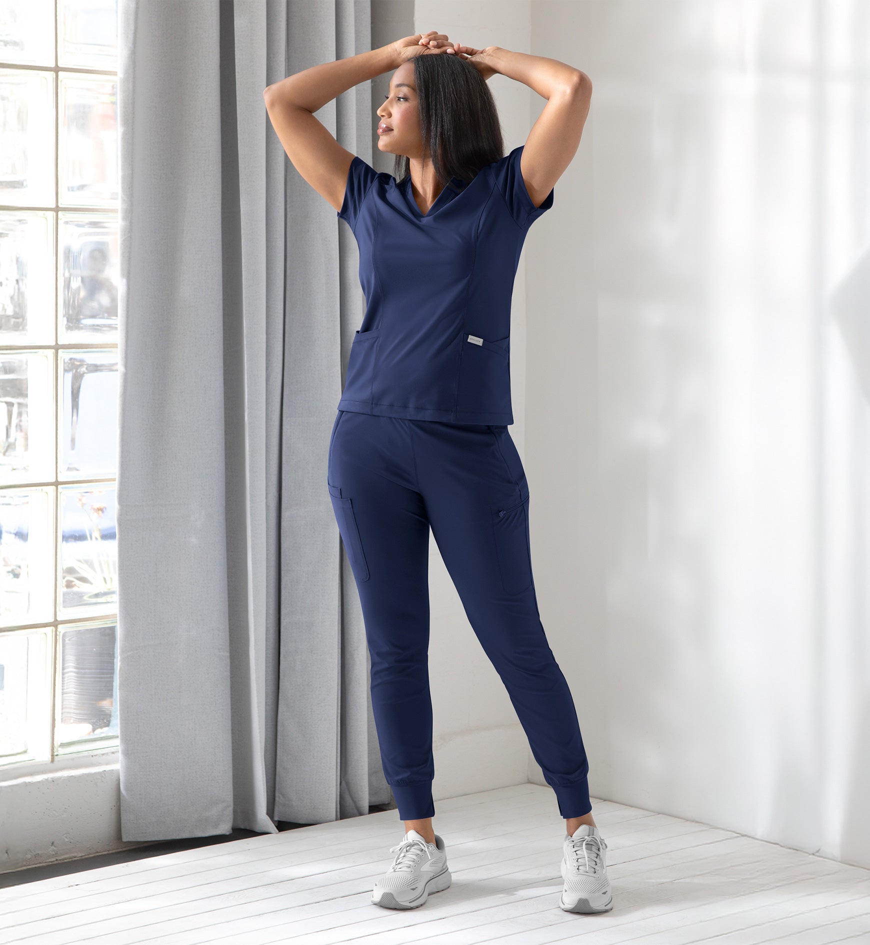 Embrace 2501 Zoe Banded V-Neck Top Navy