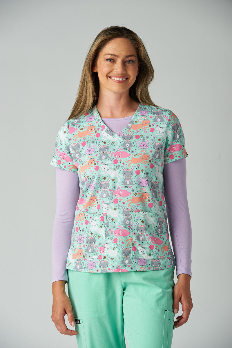 Koi Artist Series 384PRA Leslie Top Bunny Celebration