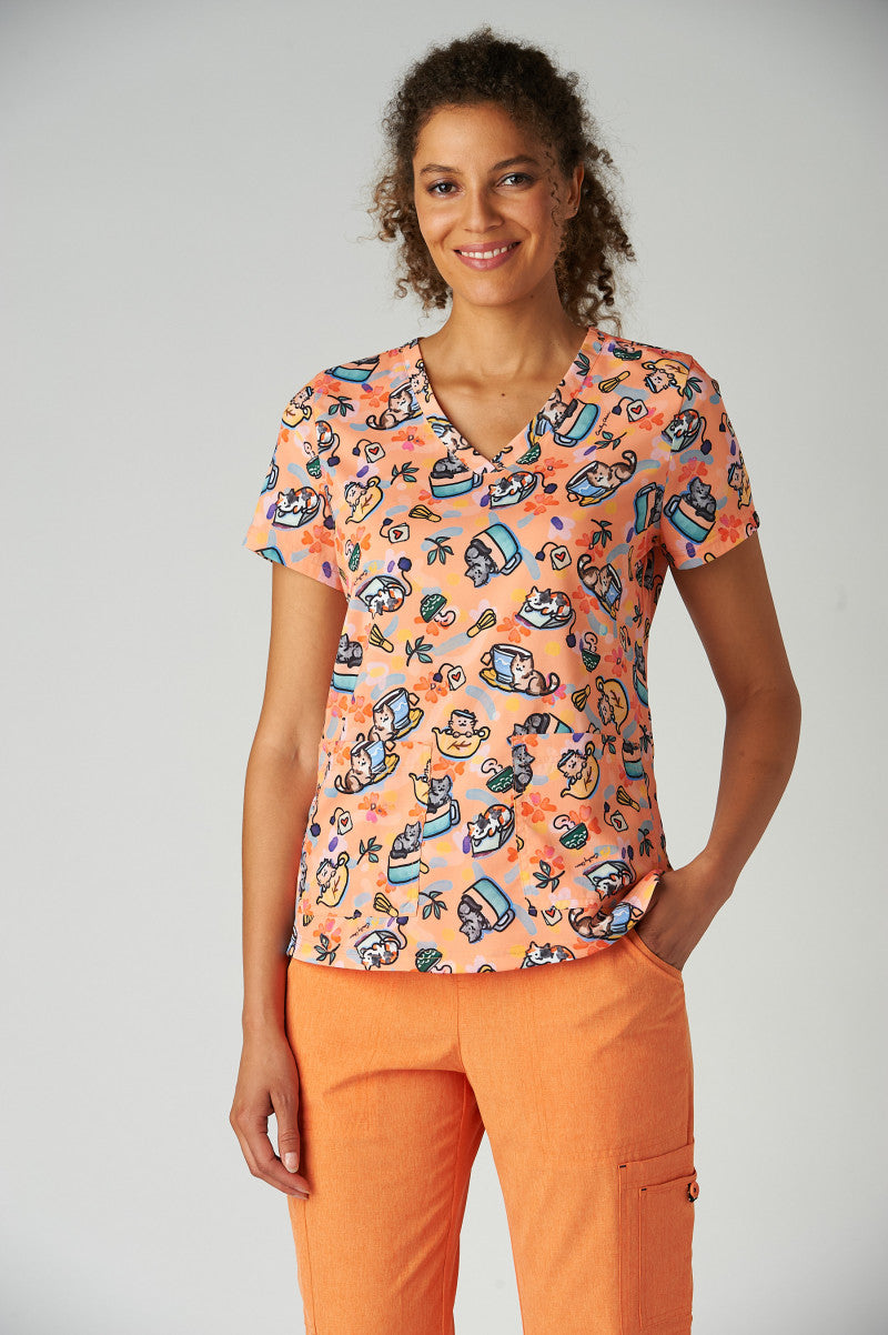 Koi Artist Series 384PRA Leslie Top Kittens and Tea