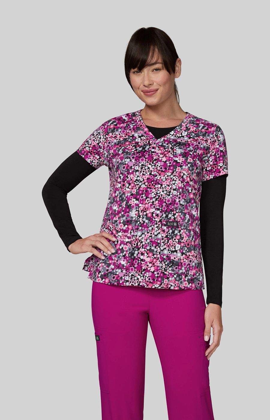 Basics Leslie Women's 2-Pocket Stretch Print Top Ditsy Camo