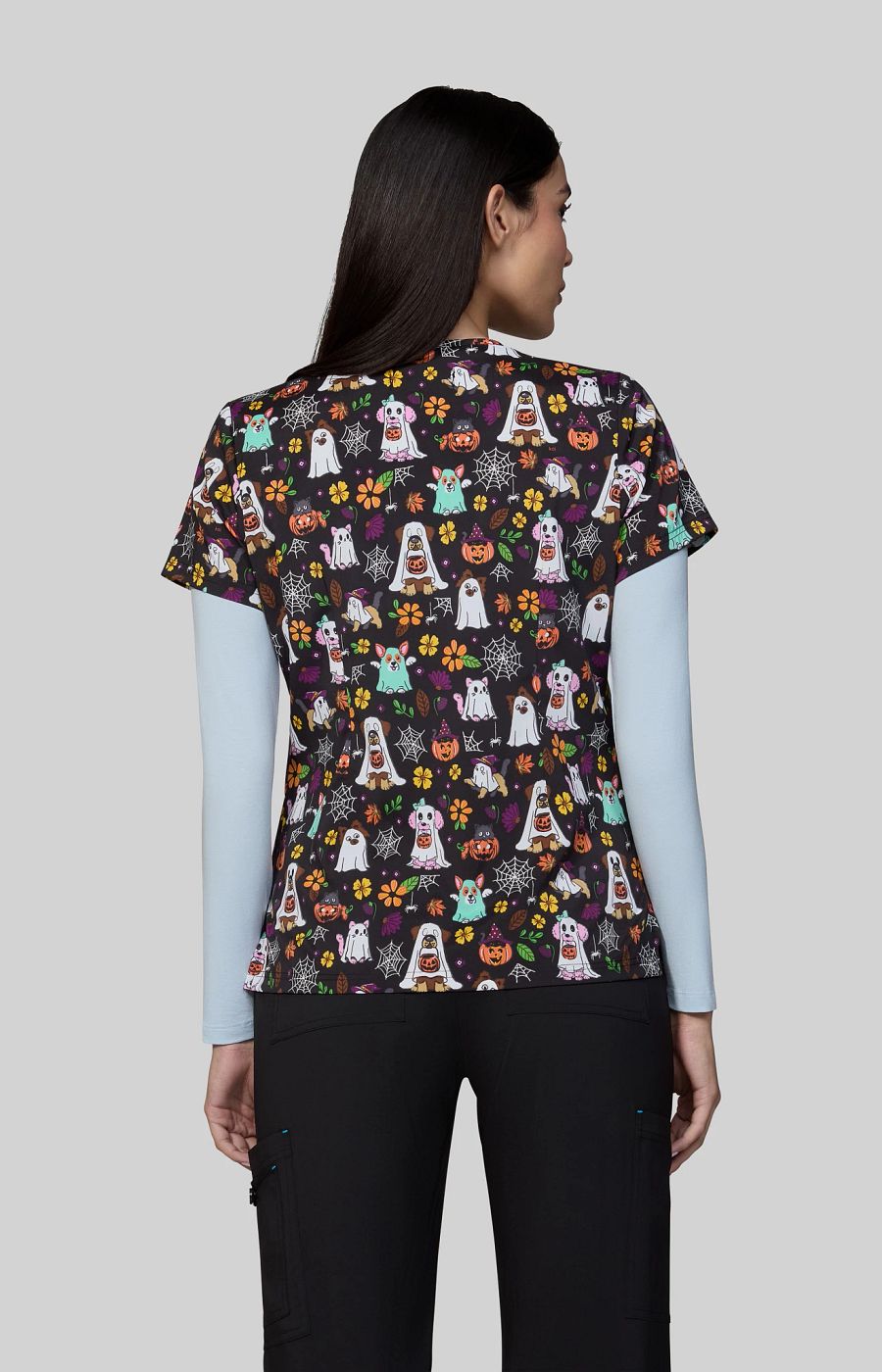Basics Leslie Women's 2-Pocket Stretch Print Top Ghostly Critters