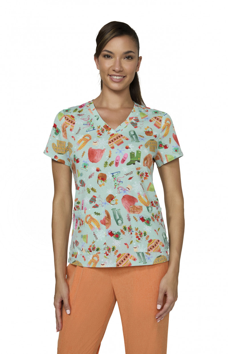 Basics 384PRA Leslie Top Tis The Season