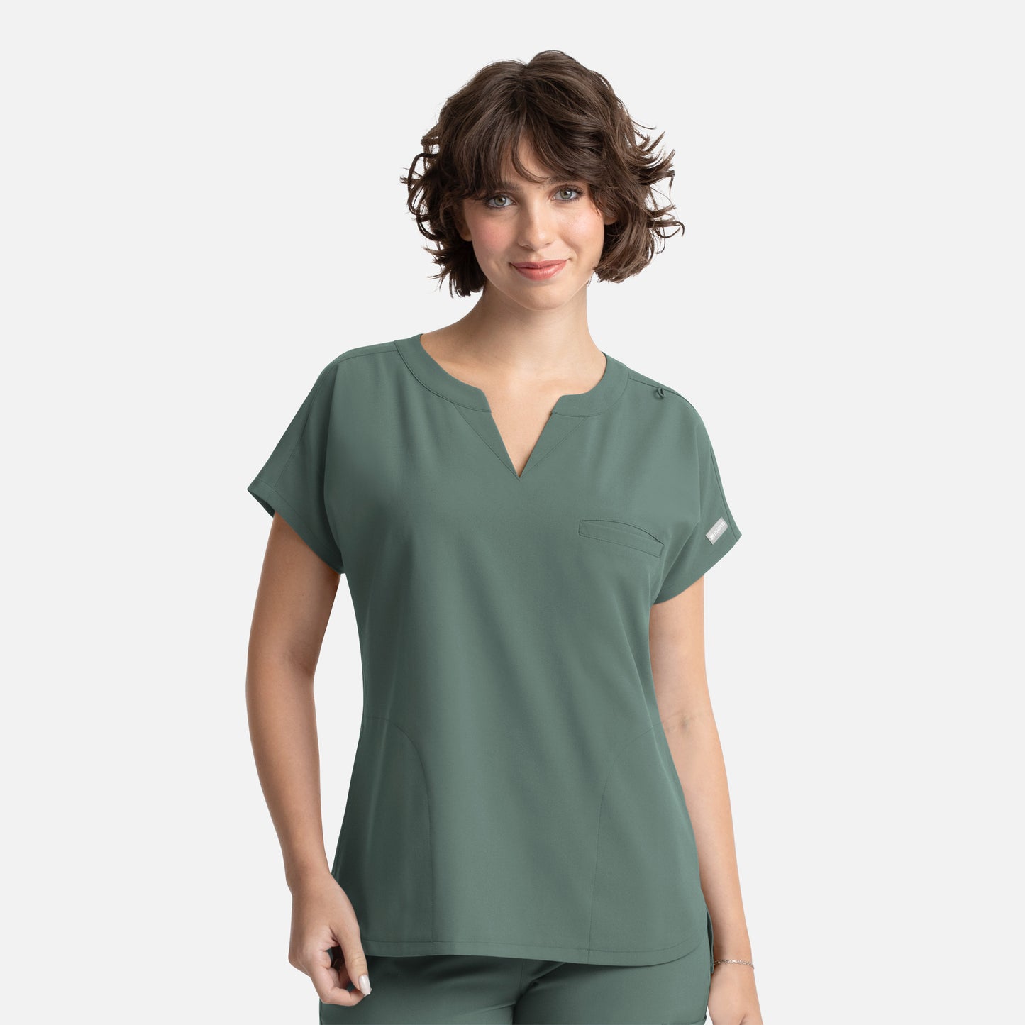 Momentum 5003  Dolman 3 Pocket Scrub Top