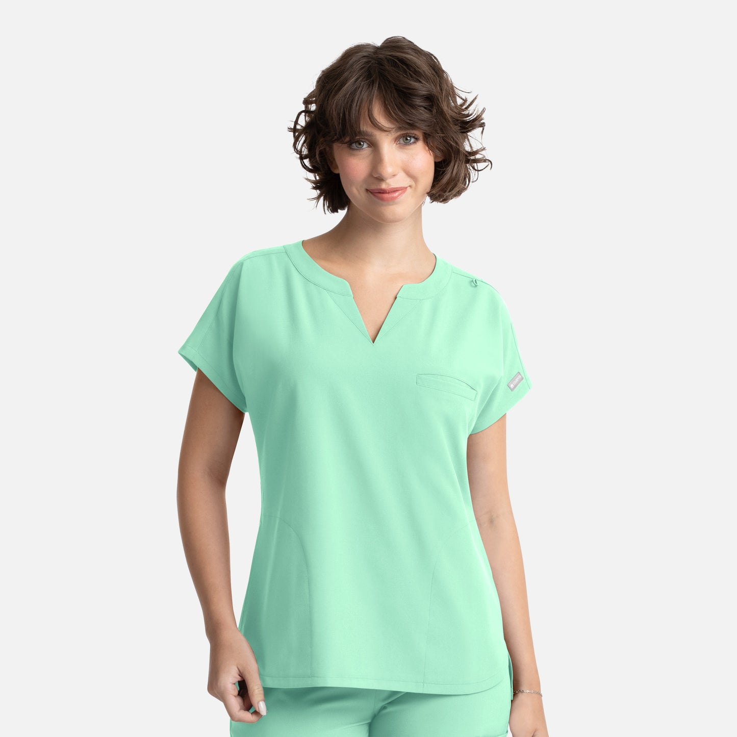 Momentum 5003  Dolman 3 Pocket Scrub Top