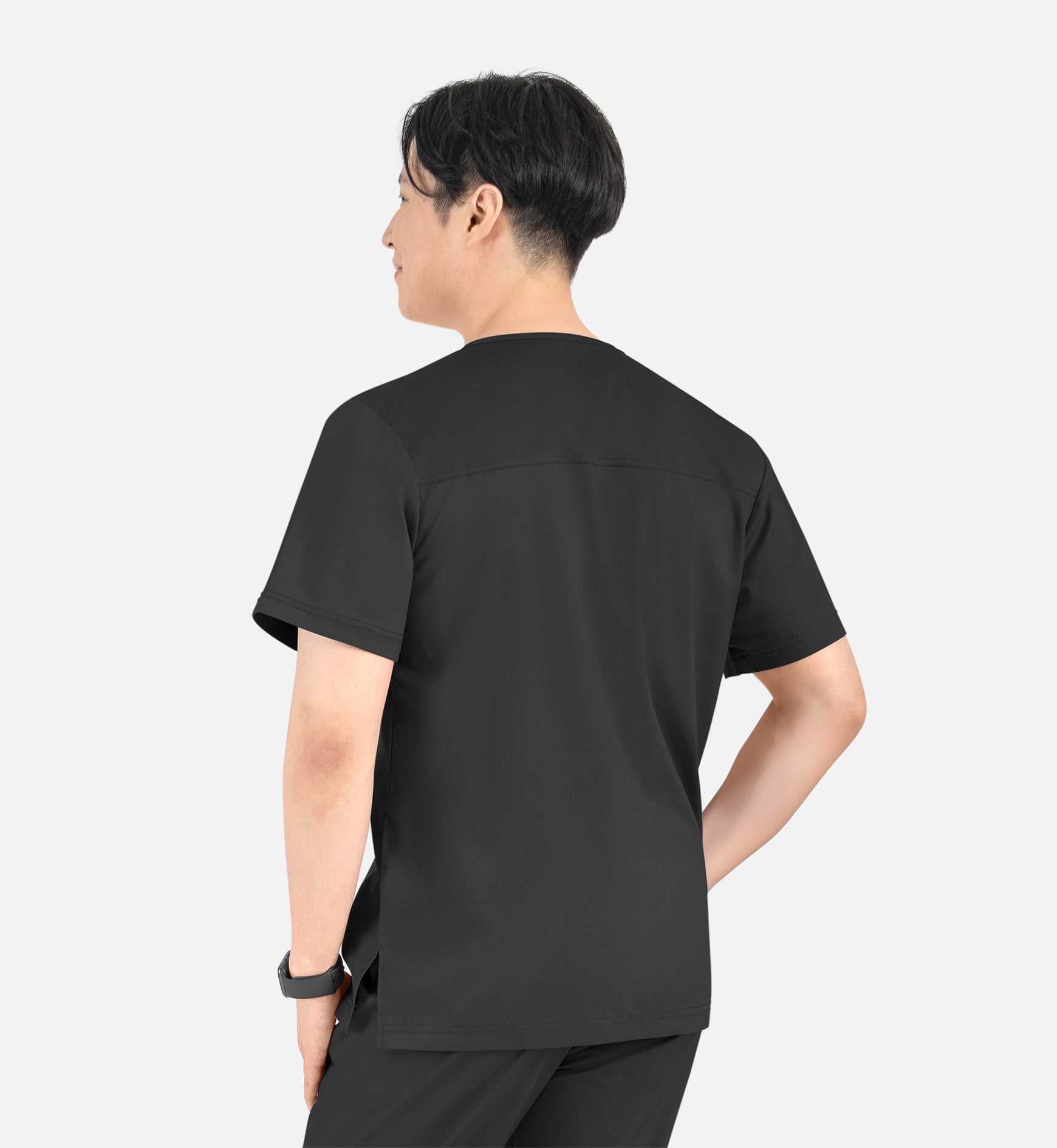 Matrix Mens 5501 Men’s Tuckable V-Neck Top Black