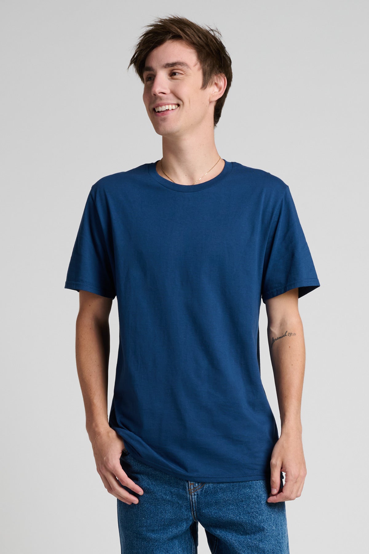 Jerzees Unisex Premium Combed Ring Spun Cotton Tee 570M Washed Navy