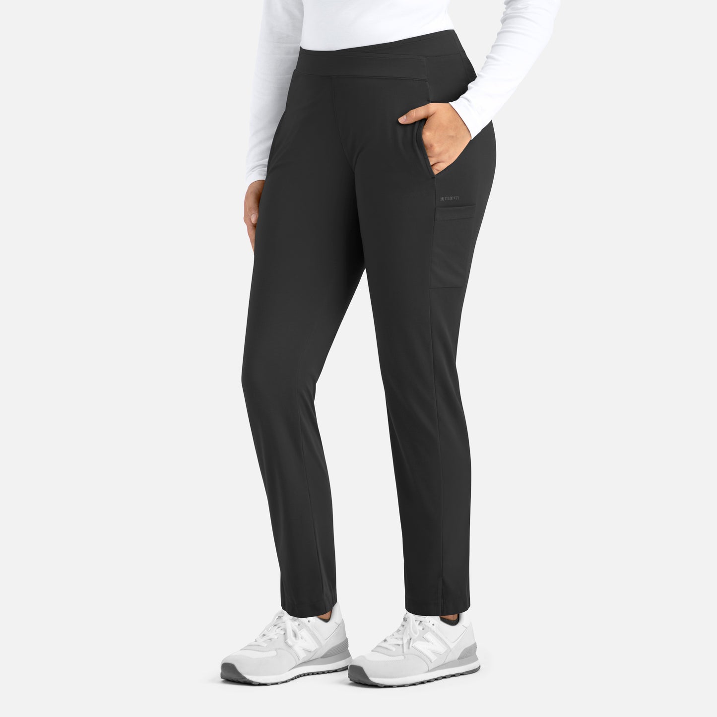 Focus 60301 Women’s Mid Rise Tapered Pant Black