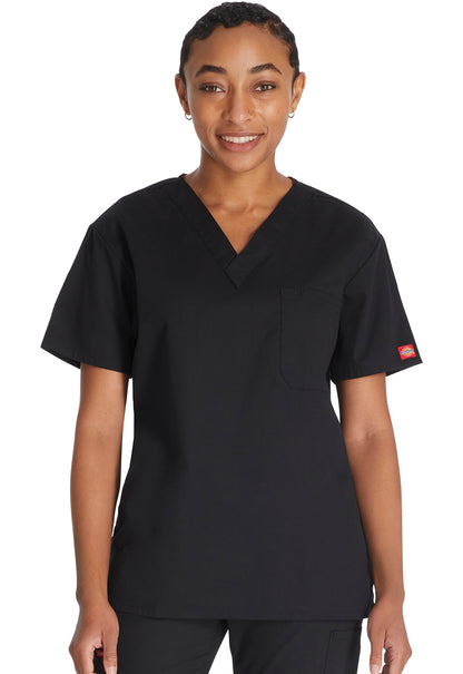 EDS Signature 83706 Unisex Tuckable V-Neck Top Black Model Image Front | Dickies