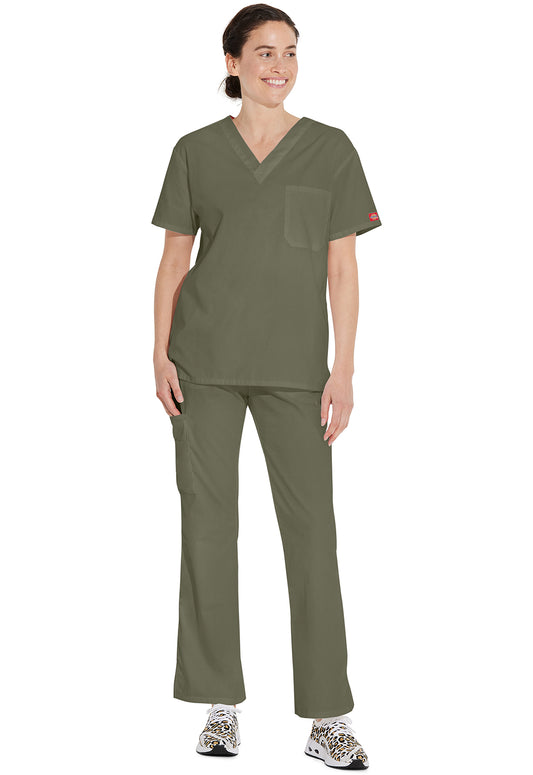 EDS Signature 83706 Unisex Unisex Tuckable V-Neck Scrub Top Olive