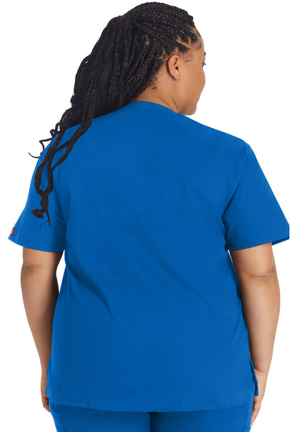 EDS Signature 86706 V-Neck Top Royal Model Image Back | Dickies