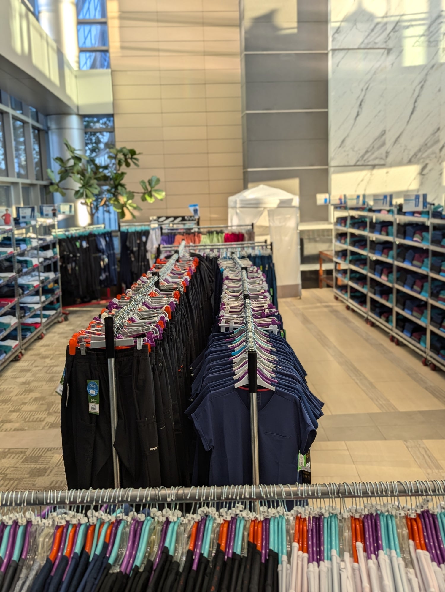 Mobile pop-ups stores