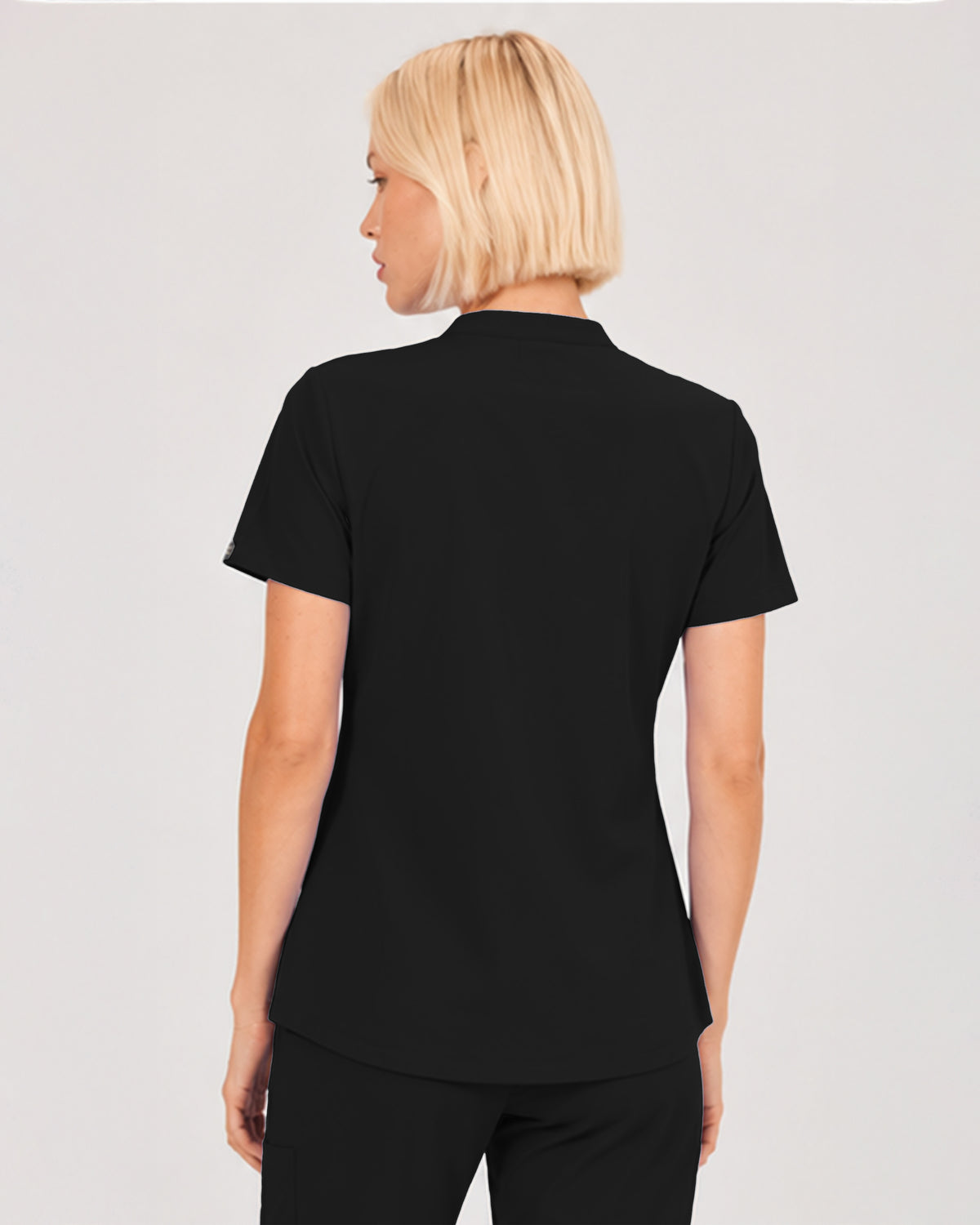 Foundry Women's 1055 Arden 2 Pocket Mandarin Top Black