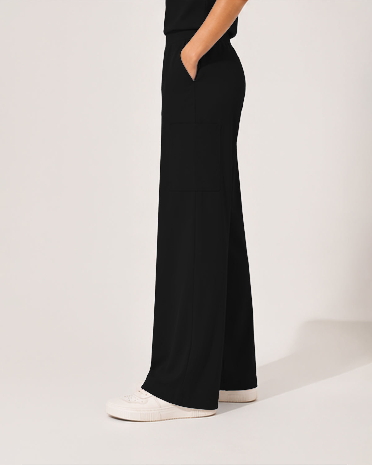 Foundry Women's 2205 Sierra 5 Pocket Wide Leg Pant Black