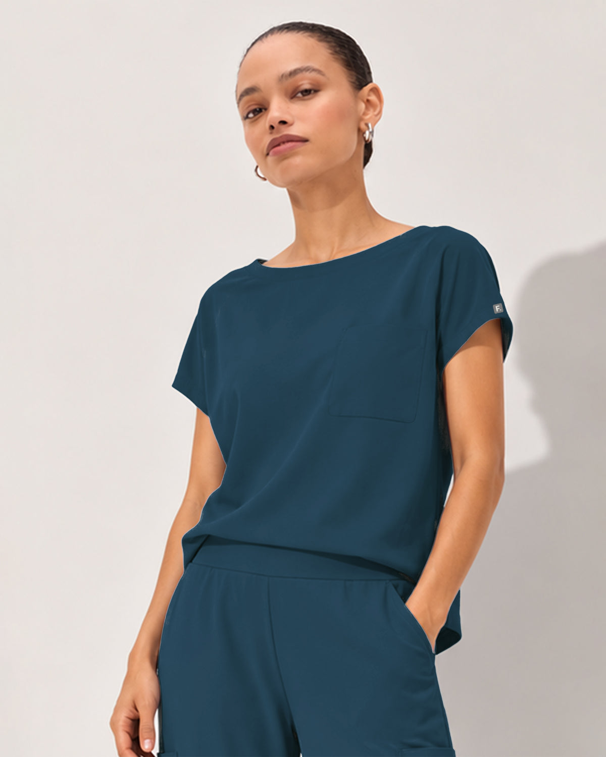 Foundry Women's 1215 Rowan 1 Pocket Boat Neck Dolman Top Caribbean
