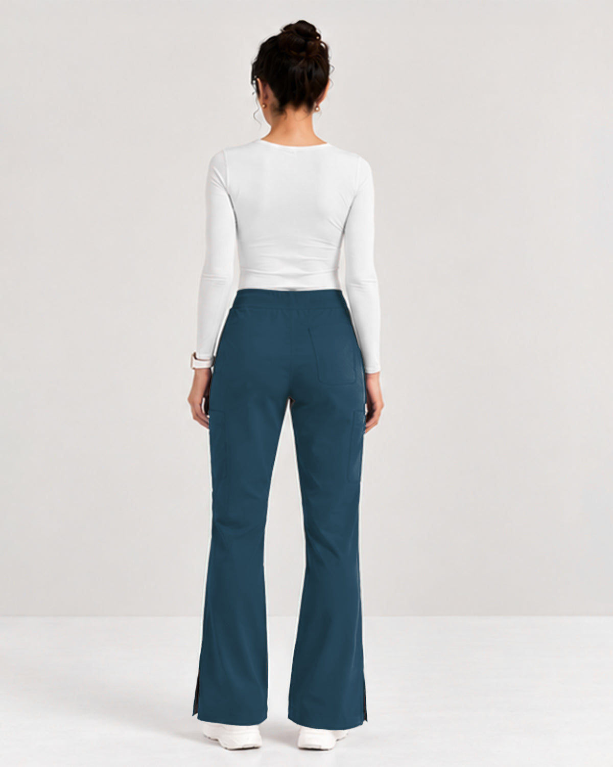 Foundry Women's 2005 Jasmine 5 Pocket Mini Flare Cargo Pant Caribbean