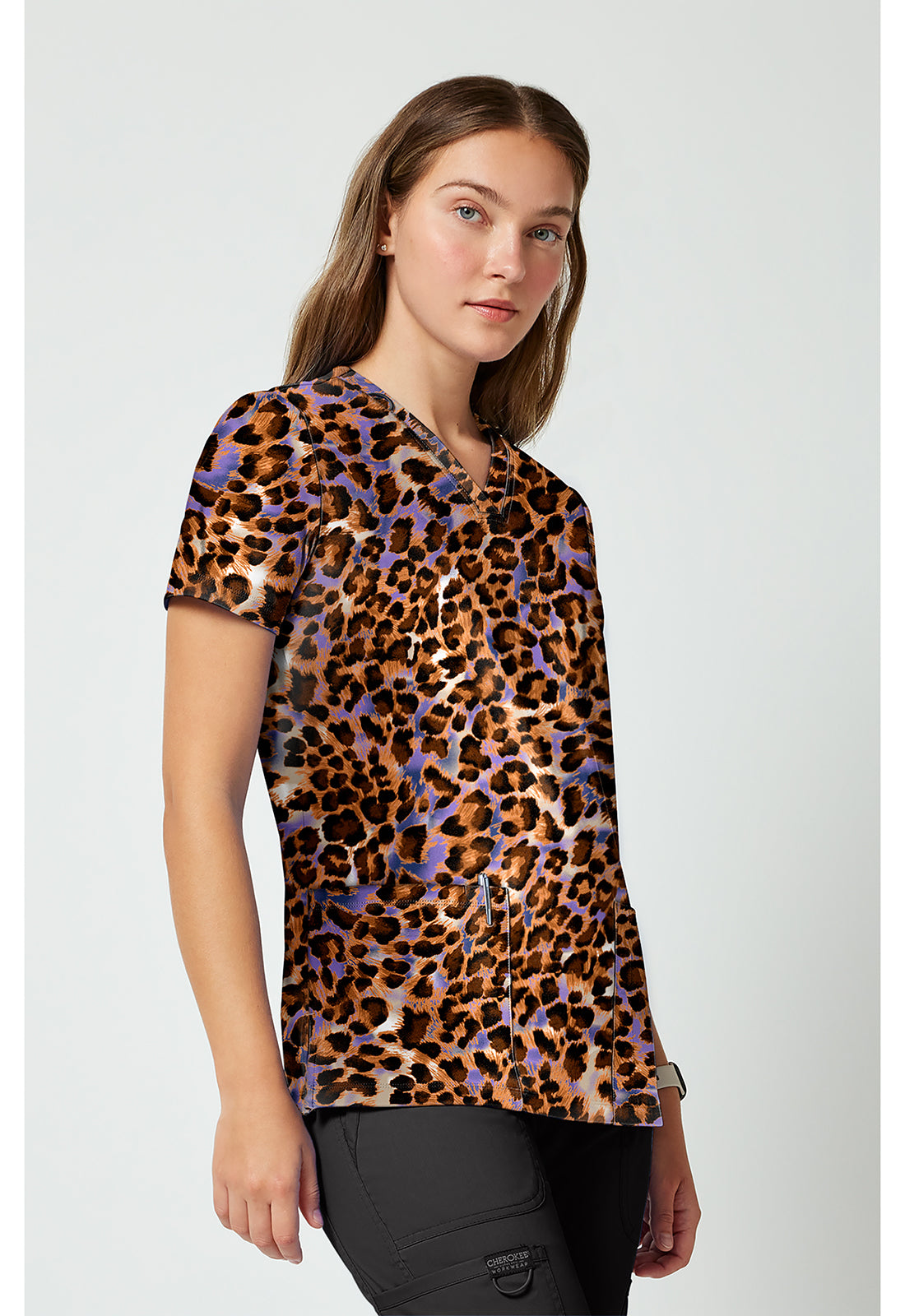 Achieve CK00010 Women's 2 Pocket Print Scrub Top Leopard Queen