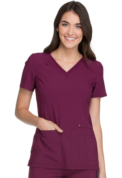 iFlex CK605 V-Neck Top Wine Model Image Front | Cherokee