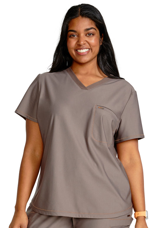 Form CK819 Tuckable V-Neck Top Iron Model Image Front | Cherokee