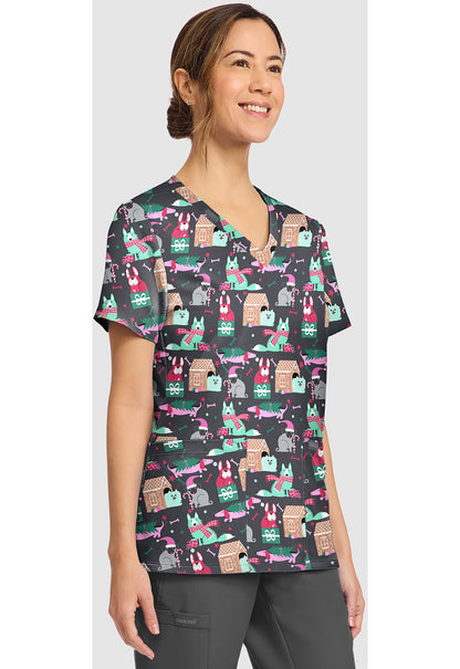 Genuine CK856 Women's Print V-Neck Scrub Top Feliz Naughty Dogs