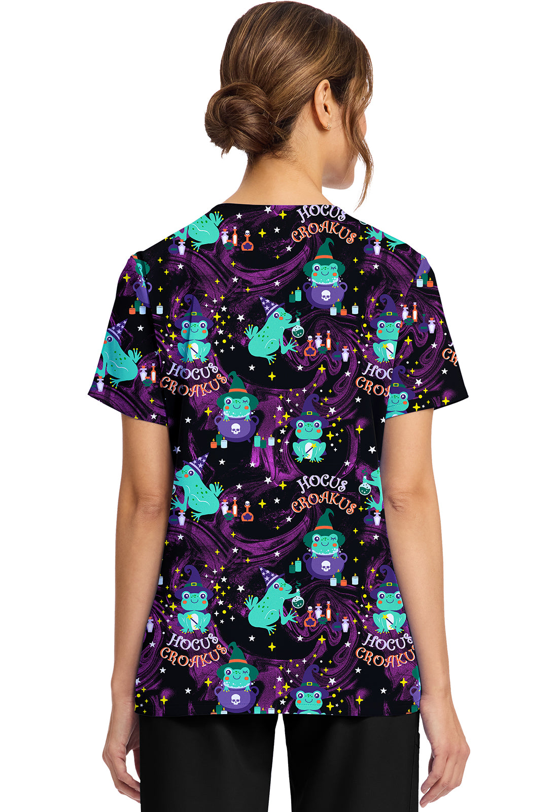 Cherokee Prints CK856 Women's Print V-Neck Top Hocus Croakus