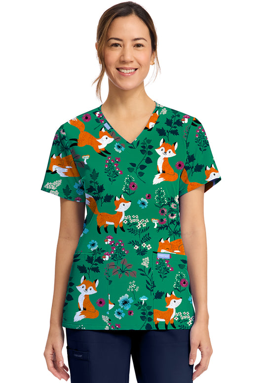 Cherokee Prints CK856 Women's Print V-Neck Top Wild Fox