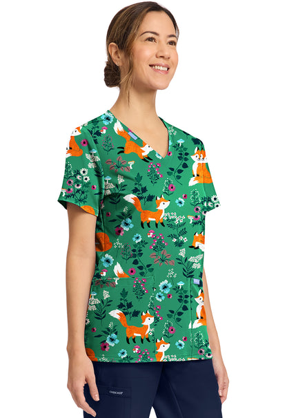 Cherokee Prints CK856 Women's Print V-Neck Top Wild Fox