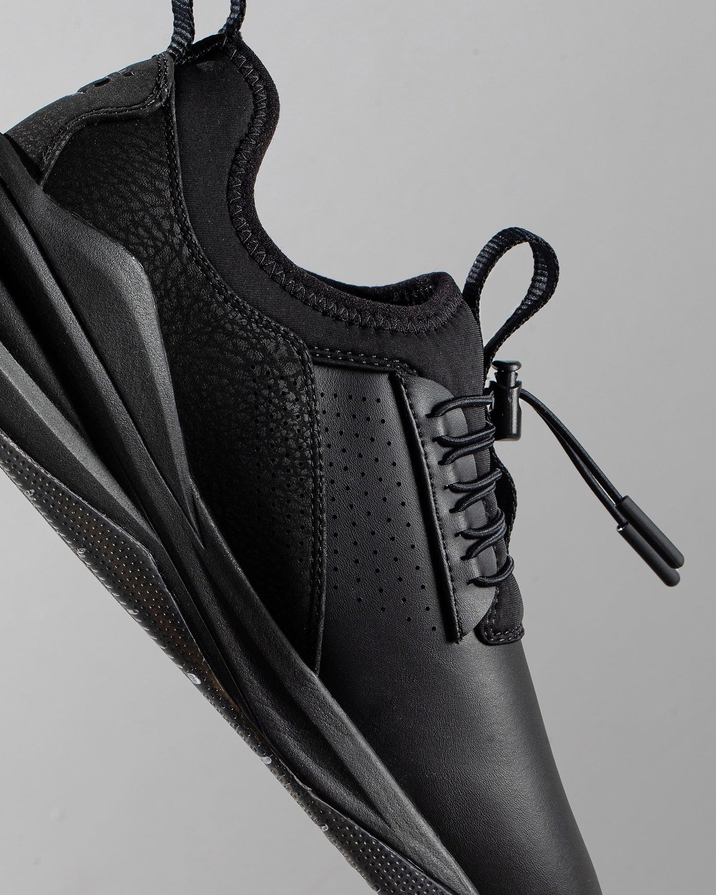Men's Classic Shoes All Black Option
