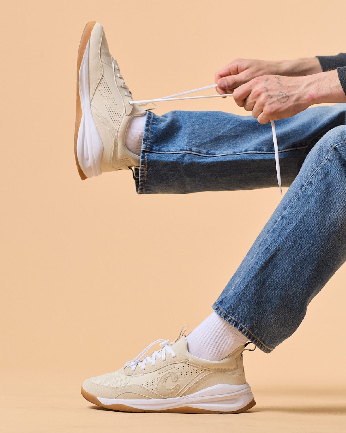 Men's Strada Shoes Sand / White / Gum