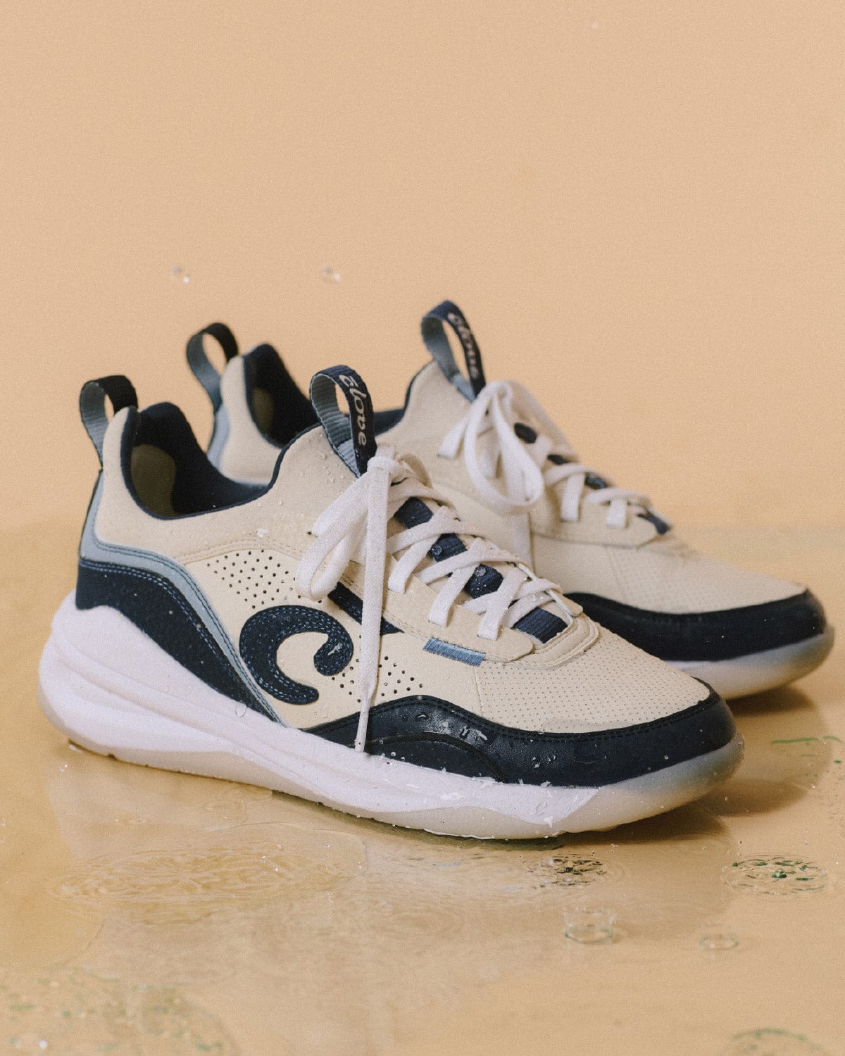 Men's Strada Shoes Sand / Navy / White