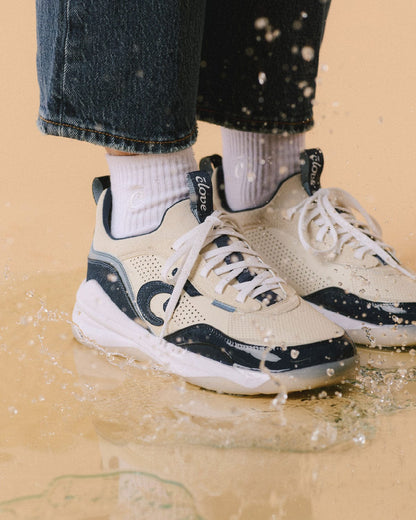 Women's Strada Shoes Sand / Navy / White