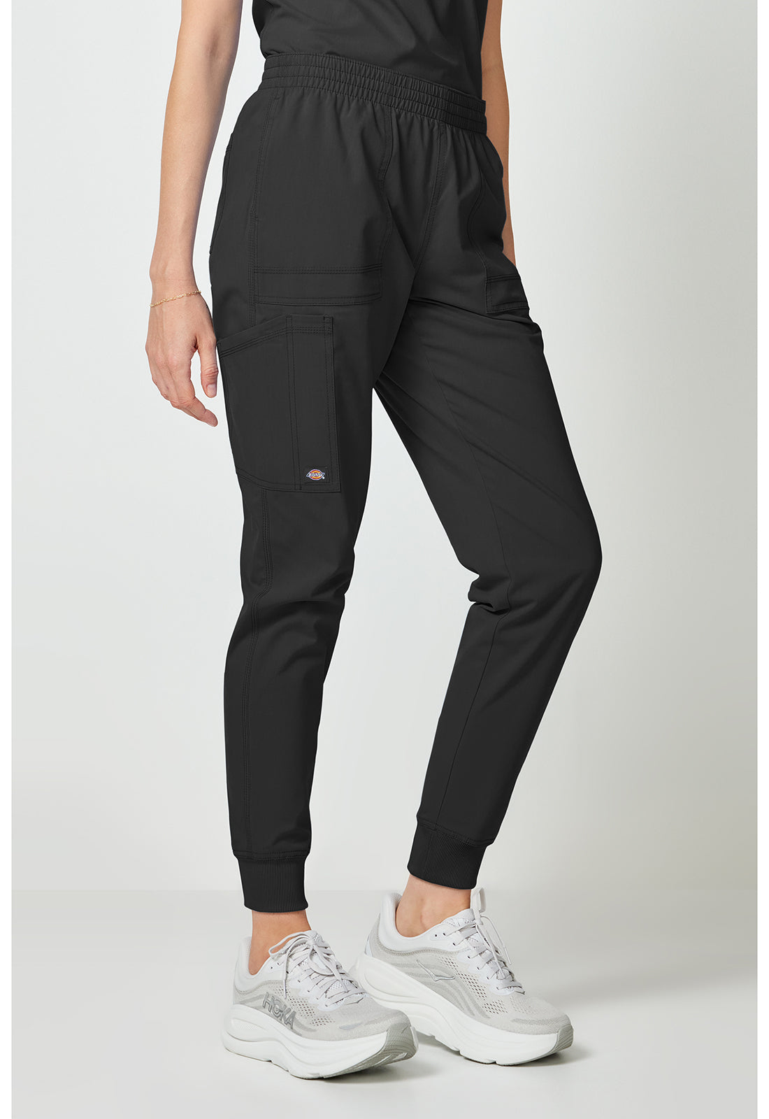 Forge DK275 Women's Mide Rise Cargo Scrub Joggers Black