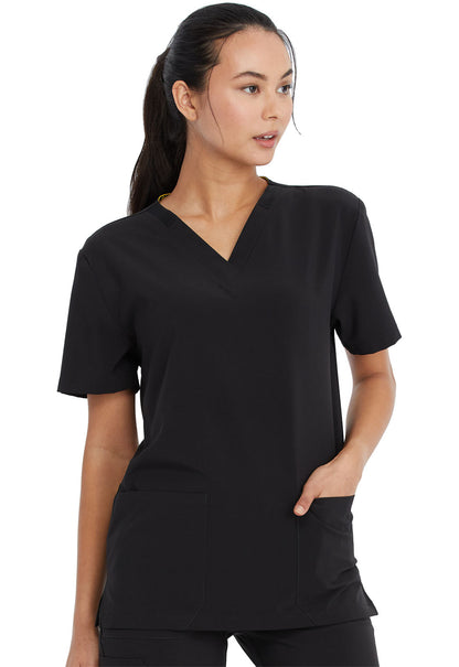 EDS Essentials DK619 Unisex V-Neck Top Black Model Image Left Side | Dickies