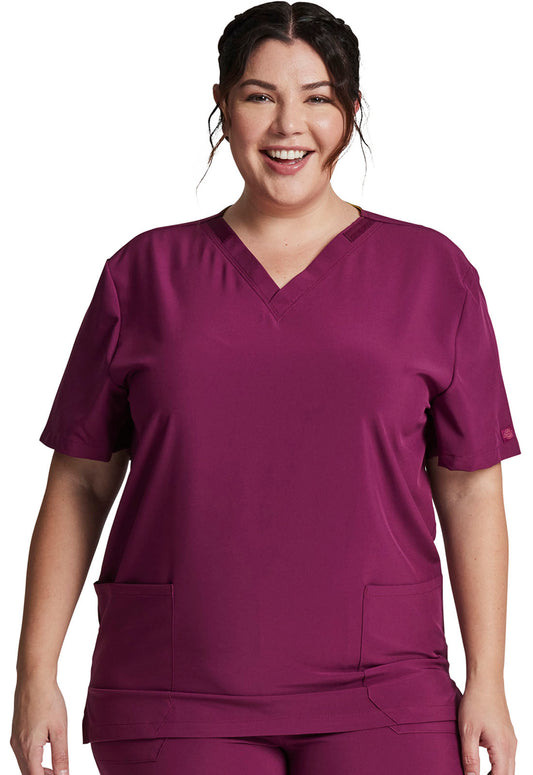 EDS Essentials DK619 Unisex V-Neck Top Wine Model Image Front | Dickies