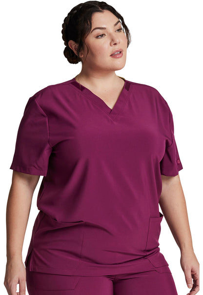 EDS Essentials DK619 Unisex V-Neck Top Wine Model Image Left Side | Dickies