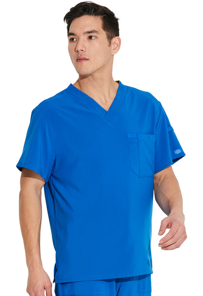 EDS Essentials DK635 Men's Tuckable V-Neck Top Royal Model Image Left Side | Dickies