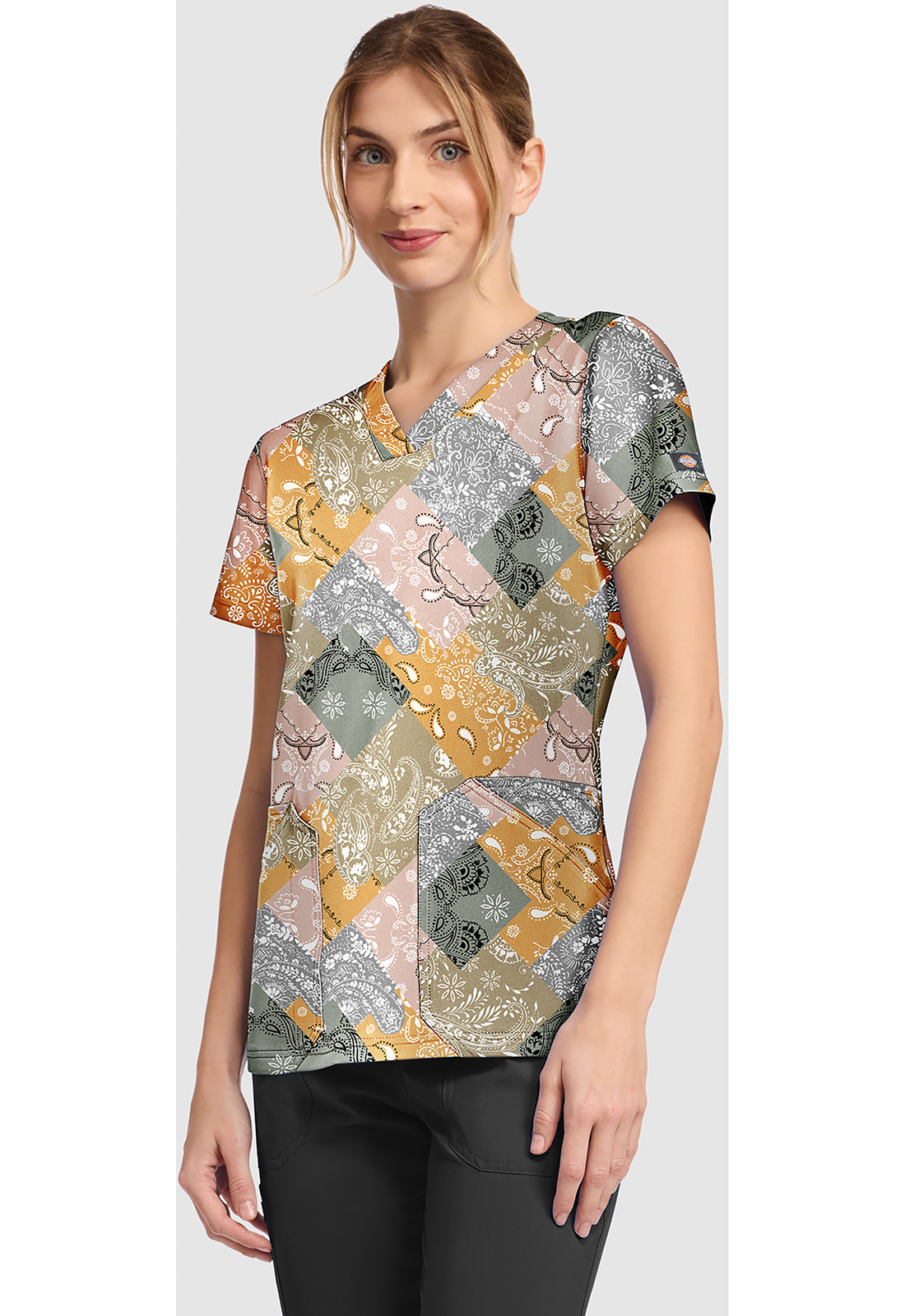 EDS DK667 Women's V-Neck Print Scrub Top Patch Paisley