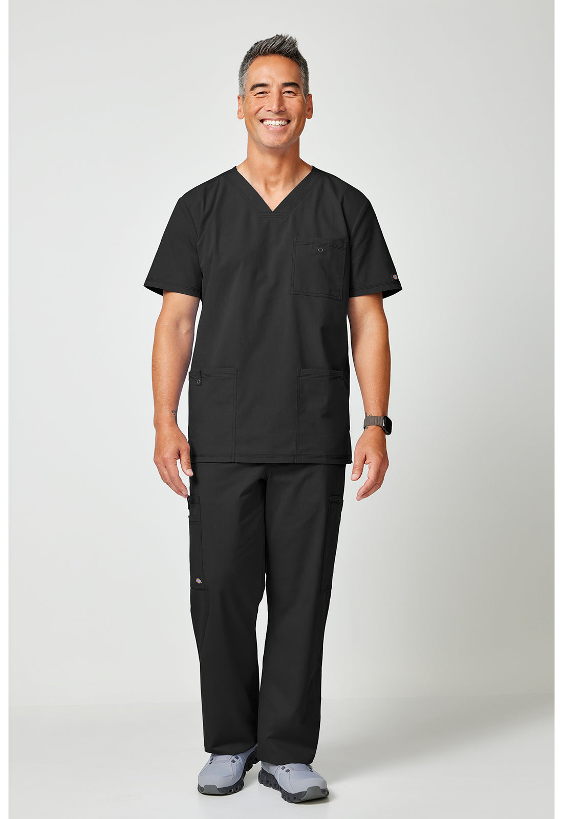 Forge DK859 Men's V-Neck Scrub Top Black