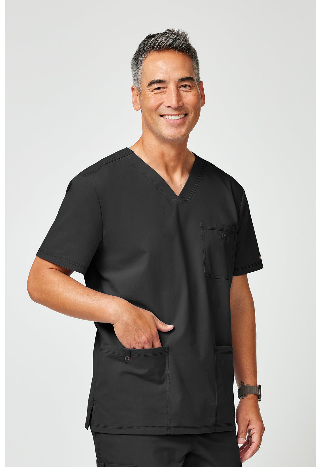 Forge DK859 Men's V-Neck Scrub Top Black