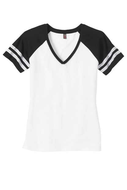 District Women's Game V-Neck Tee DM476 White/ Black